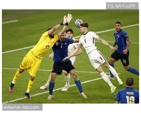 英格兰与意大利下半场激战回顾精彩瞬间与战术分析